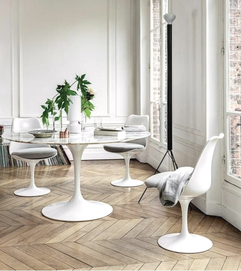 Carrara Marble Tulip Dining Table in Choice of Diameter Onske
