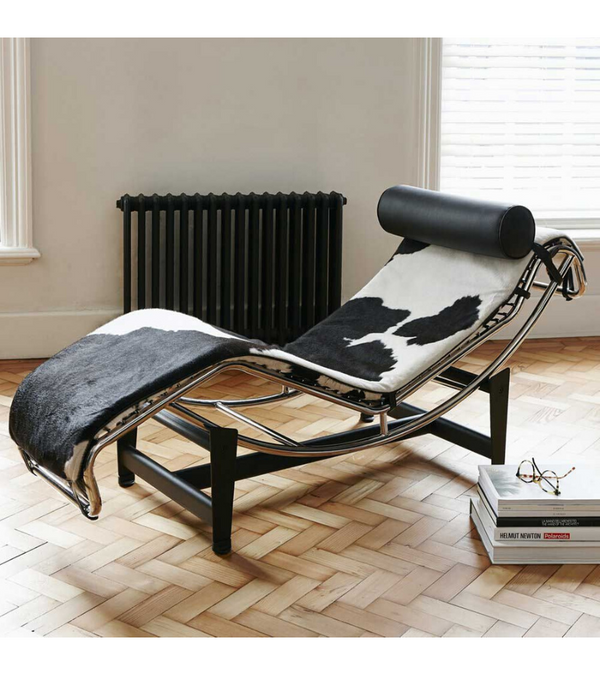 LC4 Corbusier Style Chaise Longue Premium Cowhide Black and White - Onske