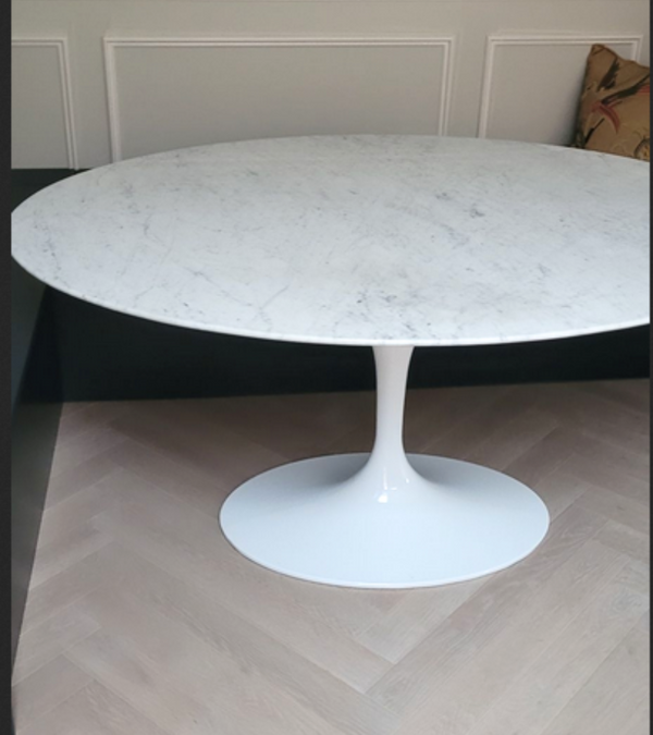 Oval Italian Marble Dining Table Tulip Style Choice of Size