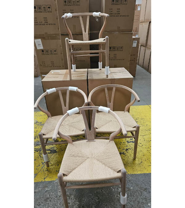 Outlet Item Set of Four Y Chairs in Solid Oak wood