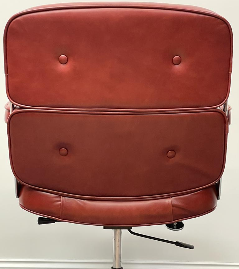 Lobby ES 104 Style Chair in Dark Tan Onske